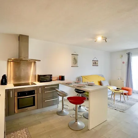 Apartment Evasion - 100m De La - Parking Ploemeur